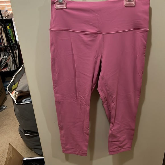 Lululemon Crop Align 23” - Picture 3 of 7